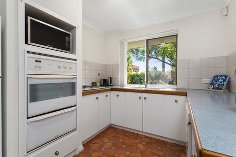 Como South Perth Villa - Tweed Heads Accommodation 26