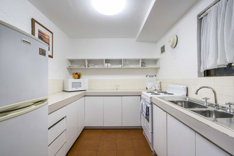 Cottesloe Beach Chalets - Tweed Heads Accommodation 41