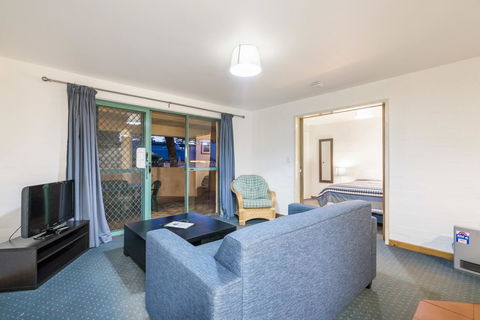 Cottesloe Beach Chalets - Tweed Heads Accommodation 42
