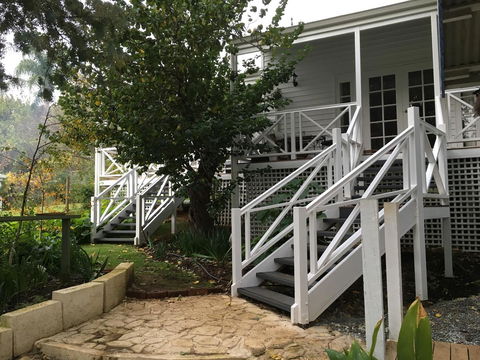 Applegate Lane Chalet - Tweed Heads Accommodation 5