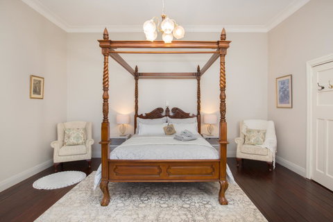 Historic Oakhill House Entire Estate - Tweed Heads Accommodation 1