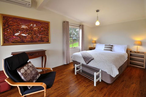 Balingup Highview Chalets - Tweed Heads Accommodation 3