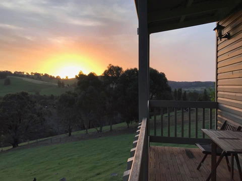 Balingup Highview Chalets - Tweed Heads Accommodation 11