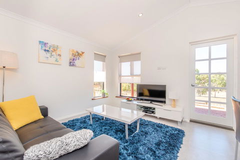 'Bindoon Valley Escape' Cottage - Tweed Heads Accommodation 0