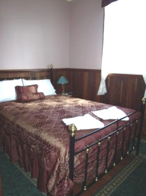 Pemberton Old Picture Theatre Holiday Apartments - Tweed Heads Accommodation 16