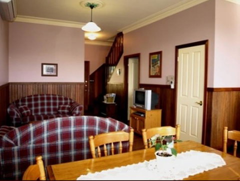 Pemberton Old Picture Theatre Holiday Apartments - Tweed Heads Accommodation 3