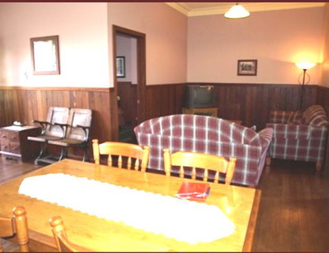 Pemberton Old Picture Theatre Holiday Apartments - Tweed Heads Accommodation 35