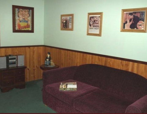 Pemberton Old Picture Theatre Holiday Apartments - Tweed Heads Accommodation 10