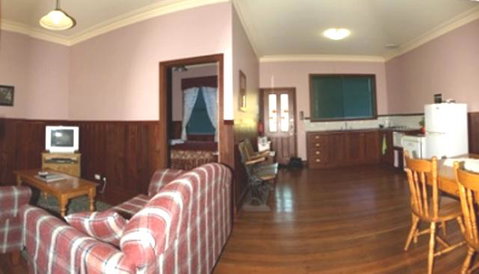 Pemberton Old Picture Theatre Holiday Apartments - Tweed Heads Accommodation 19