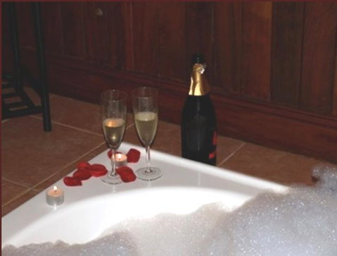 Pemberton Old Picture Theatre Holiday Apartments - Tweed Heads Accommodation 0