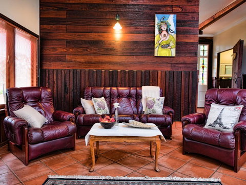 Oak Tree Barn Bridgetown - Tweed Heads Accommodation 6