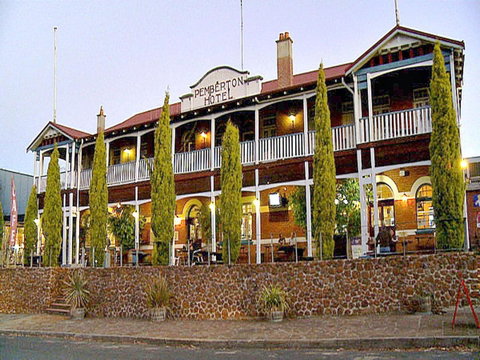 The Pemberton Hotel - Tweed Heads Accommodation 0