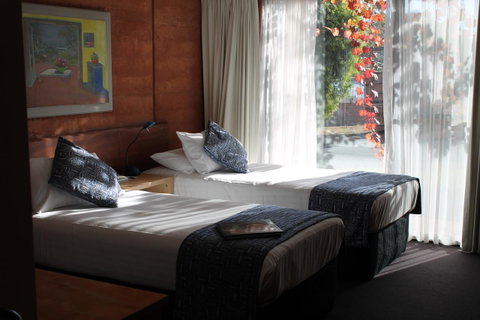 The Pemberton Hotel - Tweed Heads Accommodation 6