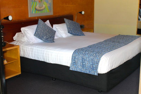The Pemberton Hotel - Tweed Heads Accommodation 2