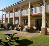 Baywatch Manor Augusta - Tweed Heads Accommodation