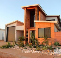31 Inggarda Lane - Spectacular Views with a Private Jetty and Wi-Fi - Tweed Heads Accommodation