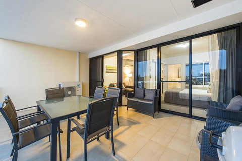 Dolphin Quay Apartments - Tweed Heads Accommodation 38