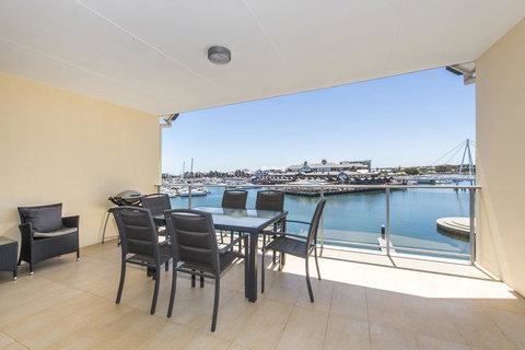 Dolphin Quay Apartments - Tweed Heads Accommodation 17