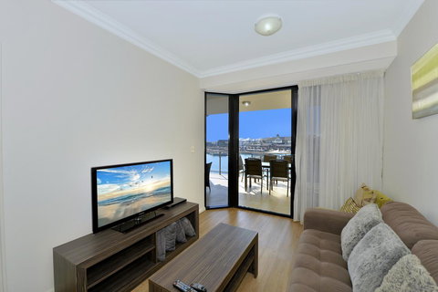 Dolphin Quay Apartments - Tweed Heads Accommodation 2