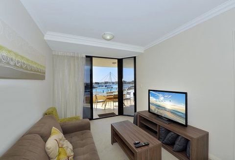 Dolphin Quay Apartments - Tweed Heads Accommodation 10