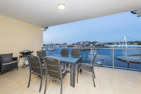 Dolphin Quay Apartments - Tweed Heads Accommodation 22