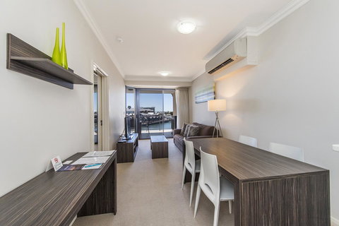 Dolphin Quay Apartments - Tweed Heads Accommodation 33