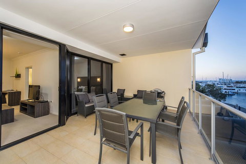 Dolphin Quay Apartments - Tweed Heads Accommodation 24