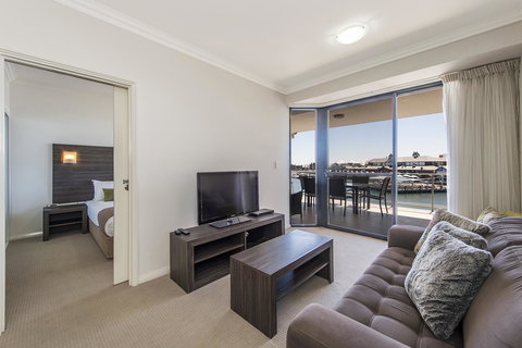 Dolphin Quay Apartments - Tweed Heads Accommodation 31