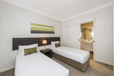 Dolphin Quay Apartments - Tweed Heads Accommodation 44