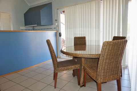 Osprey Holiday Village Unit 122 2 Bedroom - Tweed Heads Accommodation 4