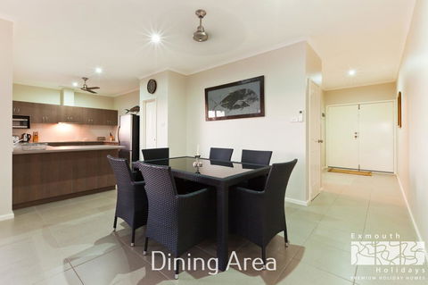 3 Kestrel Place - Tweed Heads Accommodation 4