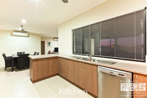 3 Kestrel Place - Tweed Heads Accommodation 5