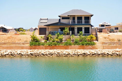 27 Corella Court - Tweed Heads Accommodation 0