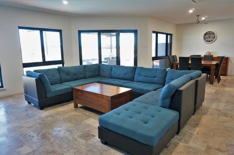 27 Corella Court - Tweed Heads Accommodation 7