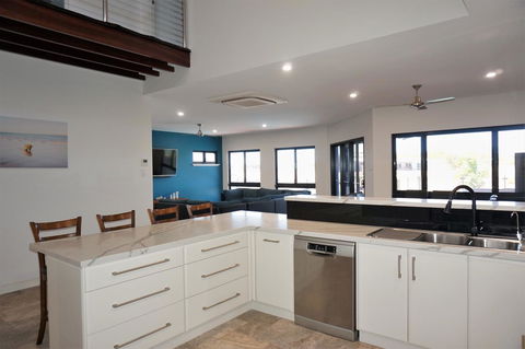 27 Corella Court - Tweed Heads Accommodation 3