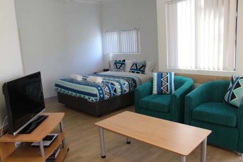 Mandurah Ocean Marina Chalets - Tweed Heads Accommodation 9