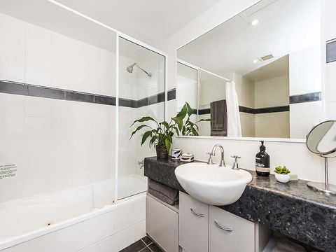 Subiaco Village 28 - Tweed Heads Accommodation 11