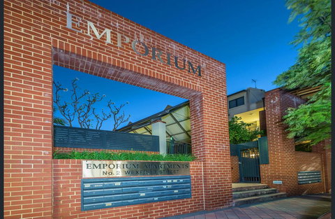Subiaco Emporium Apartment - Tweed Heads Accommodation 5