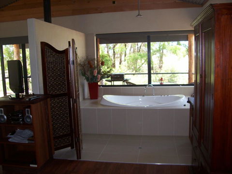SilverSprings Spa Retreat Pet Friendly Cottages And Glampings - Tweed Heads Accommodation 12