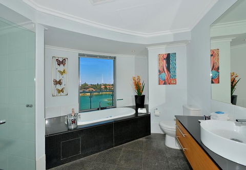A 406 FANTASTIC OCEAN BEACH And MARINA VIEW APT - MANDURAH - Tweed Heads Accommodation 30