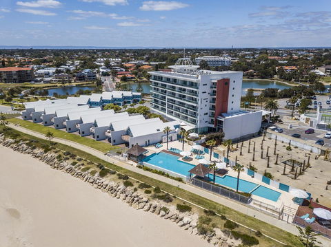 A 406 FANTASTIC OCEAN BEACH And MARINA VIEW APT - MANDURAH - Tweed Heads Accommodation 7