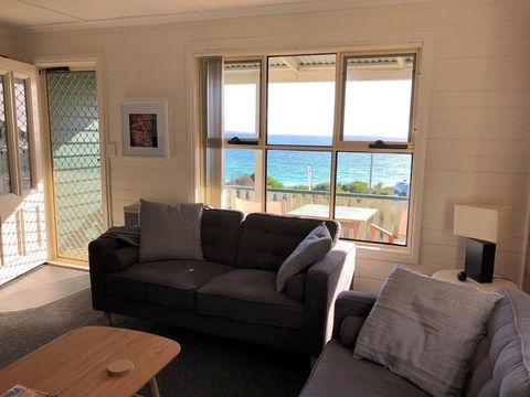 BINALONG BEACH COTTAGE Beachfront At Bay Of Fires Next To Restaurant - Tweed Heads Accommodation 12