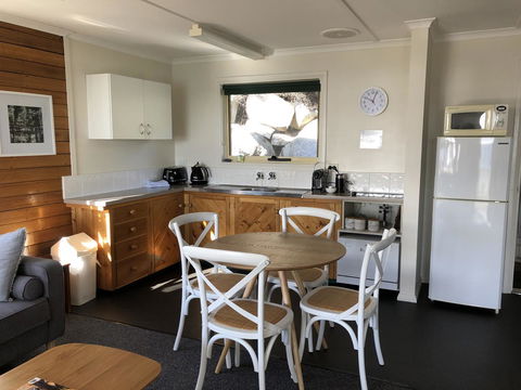 BINALONG BEACH COTTAGE Beachfront At Bay Of Fires Next To Restaurant - Tweed Heads Accommodation 18