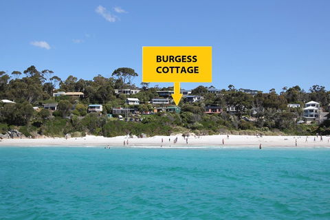 BINALONG BEACH COTTAGE Beachfront At Bay Of Fires Next To Restaurant - Tweed Heads Accommodation 0