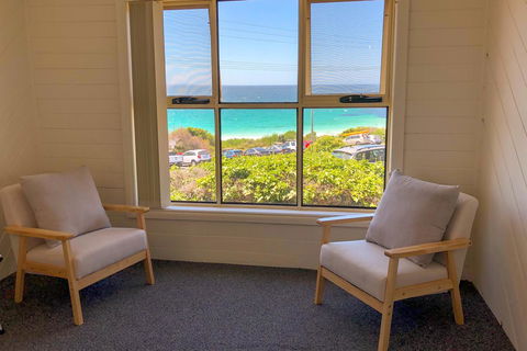 BINALONG BEACH COTTAGE Beachfront At Bay Of Fires Next To Restaurant - Tweed Heads Accommodation 3