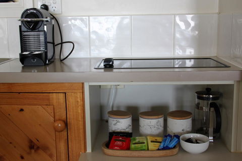 BINALONG BEACH COTTAGE Beachfront At Bay Of Fires Next To Restaurant - Tweed Heads Accommodation 11