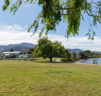 Riverfront Motel  Villas - Tweed Heads Accommodation