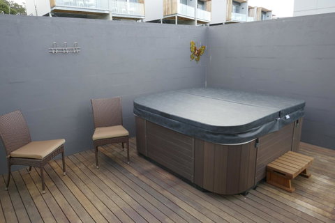 Rosevears Riverview Hotel - Tweed Heads Accommodation 2