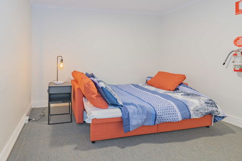 4 Bedroom House - Hobart CBD - Free Parking - Free WIFI - Tweed Heads Accommodation 18