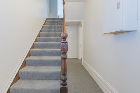 4 Bedroom House - Hobart CBD - Free Parking - Free WIFI - Tweed Heads Accommodation 7